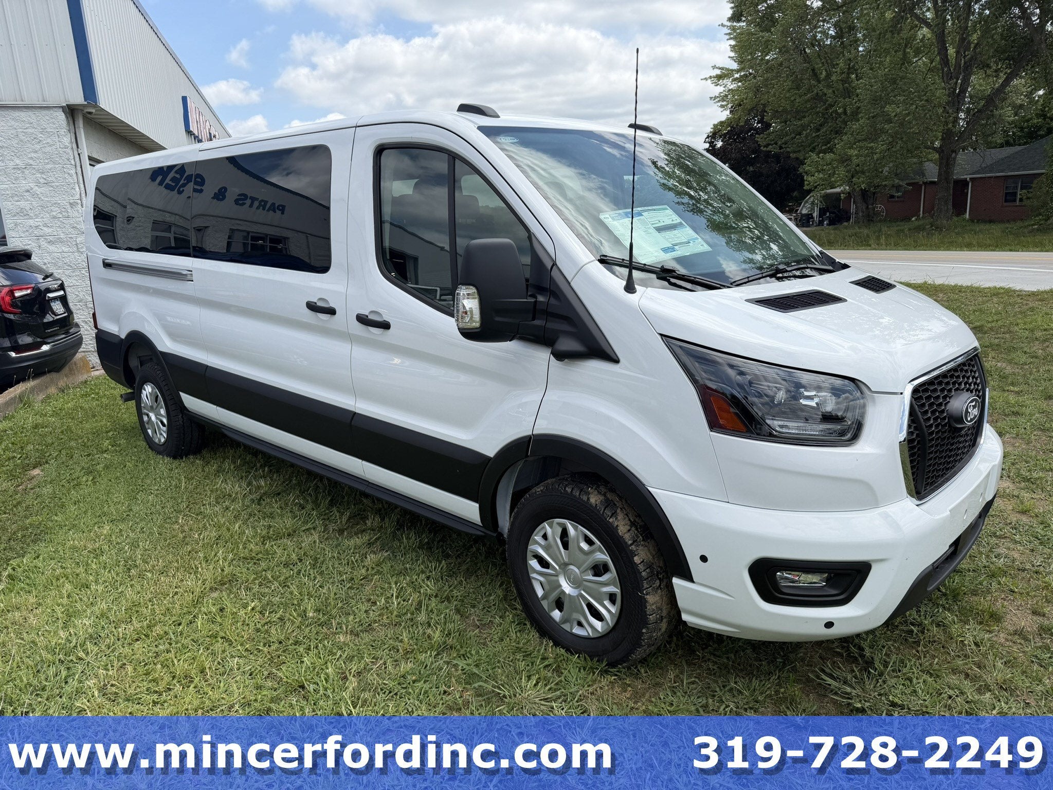 2026 Ford Transit Passenger Wagon Passenger Van XLT