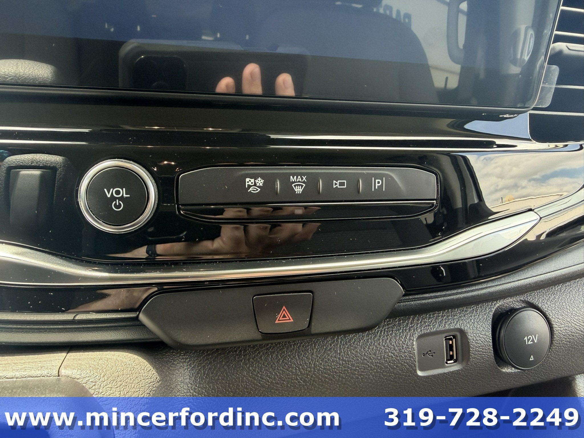 2026 Ford Transit Passenger Wagon Passenger Van XLT
