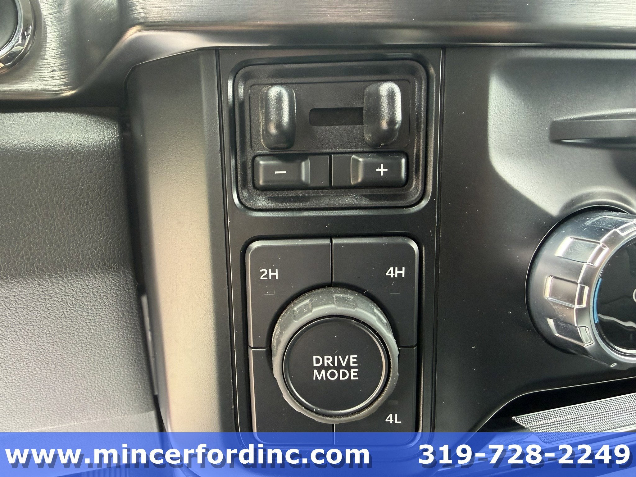2023 Ford Super Duty F-250 SRW LARIAT