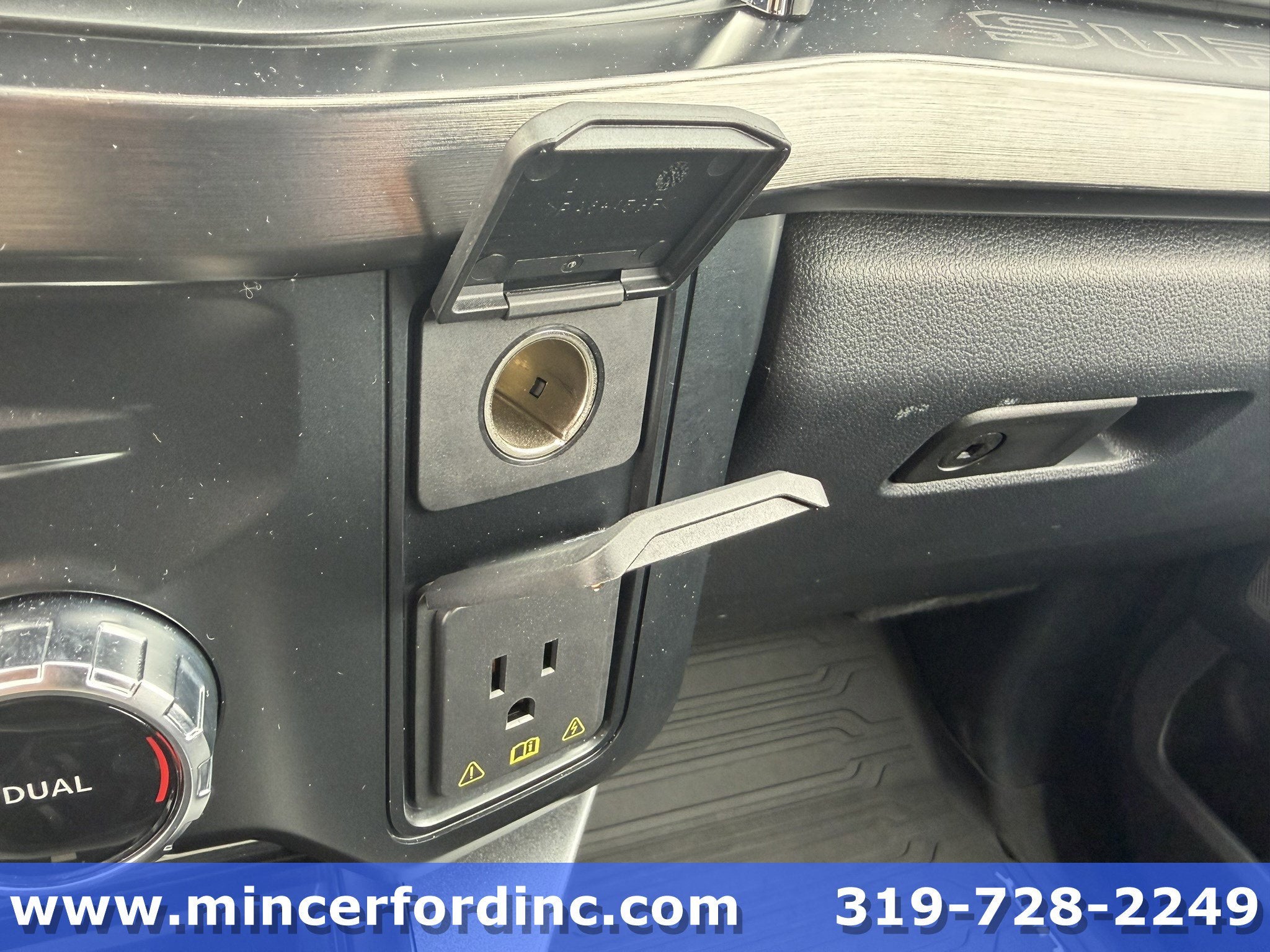 2023 Ford Super Duty F-250 SRW LARIAT
