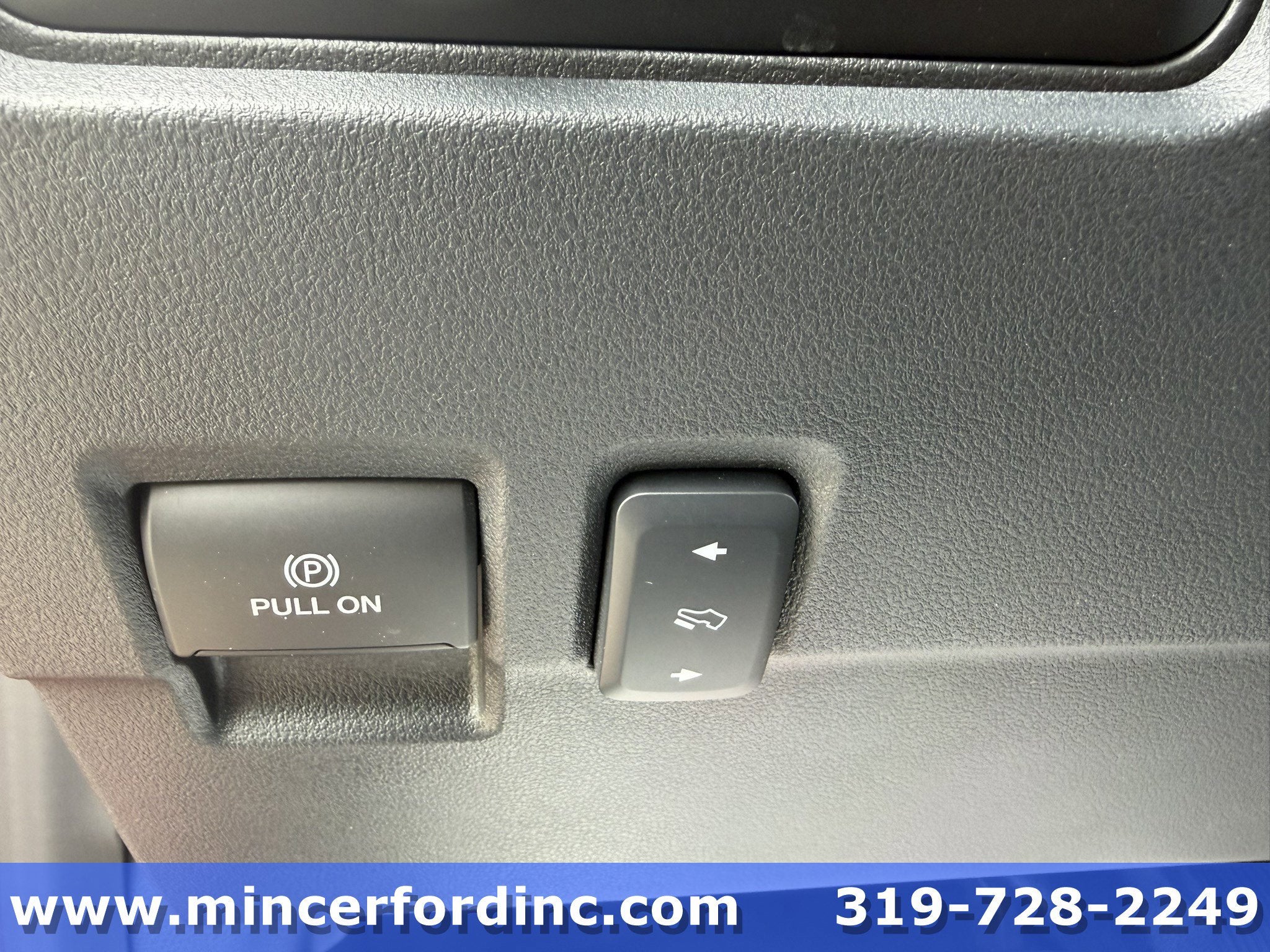 2023 Ford Super Duty F-250 SRW LARIAT