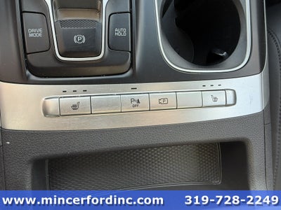 2023 Kia Carnival LX