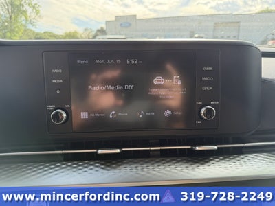 2023 Kia Carnival LX