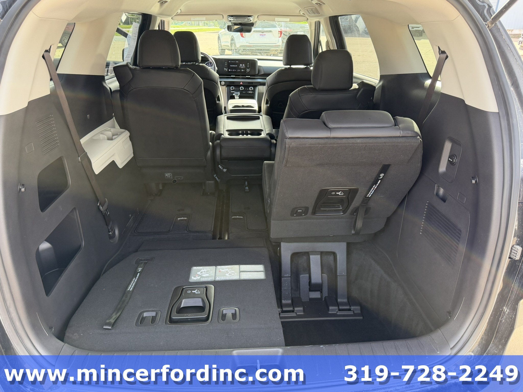 2023 Kia Carnival LX